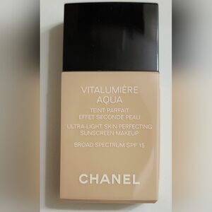 CHANEL "12 BEIGE ROSE" - VITALUMIÈRE ULTRA-LIGHT SUNSCREEN MAKEUP SPF 15